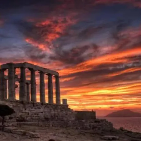 Kato Posidonia Sounio. The House With Lemon Trees *